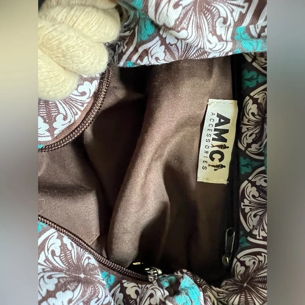 Amici Accessories euc beautiful